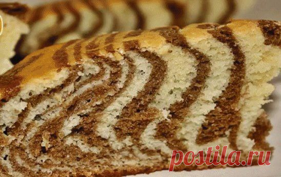 Как испечь вкусный и красивый пирог "Зебра"

Сметана	200 г	
Сода гашеная	1 ч. л.
Яйцо куриное	3 шт.	
Маргарин	50 г
Какао-порошок	2-3 ст. л.	
Мука	2 ст.
Сахар кондитерский	240 г	
Приготовление:
Взбить яйца с сахаром до состояния легкой пенки. Растопить маргарин(или масло сливочное). Погасить соду в уксусе(или сметане).