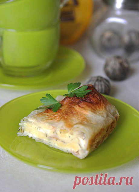 Пирог из лаваша с сыром и зеленью.