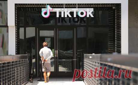 В США призвали заблокировать TikTok из-за антисемитизма и бен Ладена. К блокировке TikTok в США, в том числе из-за «промывания мозгов» молодежи антиизраильским контентом, призвали конгрессмены, а также республиканские кандидаты в президенты. Соцсеть серьезно отнеслась к такой угрозе, пишет WSJ