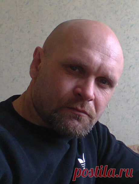 Не плохо в мае умереть,
Могильщику копать удобно.
И соловьи всё будут петь,
В последний раз, так бесподобно.

Под грохот первых майских гроз,
Вместо унылых отпеваний…
И дождь, прольётся вместо слёз,
Он смоет грусть воспоминаний.

Могильный холмик приютит,
Под покрывалом трав зелёных.
Пусть даже крест там не стоит,
Среди берёзок утомленных.

Под шелест листьев молодых,
Что только к жизни потянулись.
Пока ещё нет трав седых,
А только, только всё проснулось.