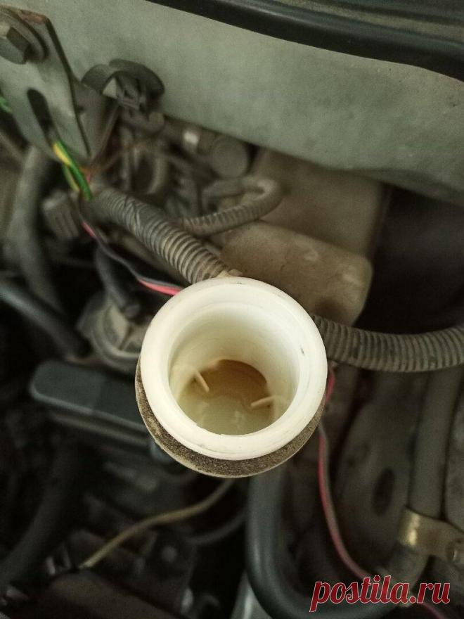 Как правильно самостоятельно заменить тормозную жидкость и прокачать тормоза, это проще чем кажется | Pro авто | Пульс Mail.ru Важно не забывать производить замену тормозной жидкости! Лучше делать это перед зимой.