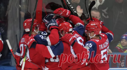 Хет-трик Никулина помог «Локомотиву» победить «Сибирь» в КХЛ. «Локомотив» победил «Сибирь» в матче регулярного чемпионата КХЛ. Читать далее