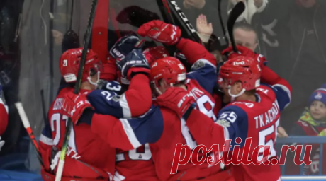 Хет-трик Никулина помог «Локомотиву» победить «Сибирь» в КХЛ. «Локомотив» победил «Сибирь» в матче регулярного чемпионата КХЛ. Читать далее