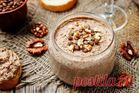 Паштет из куриной грудки с орехами