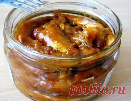 Домашняя килька в томате
Чтобы приготовить кильку в томате, нам понадобятся:
500 г свежей или замороженной кильки
300 мл томатного сока
1 крупная луковица
1 небольшая морковь
растительное масло
соль, душистый перец горошком, лавровый лист
1 столовая ложка пшеничной муки
1 столовая ложка сахара
Охлажденную кильку размораживаем. Очищаем рыбку от головы и внутренностей.
На толстодонную сковороду наливаем пару столовых ложек растительного масла.
Луковицу очищаем, промываем под...