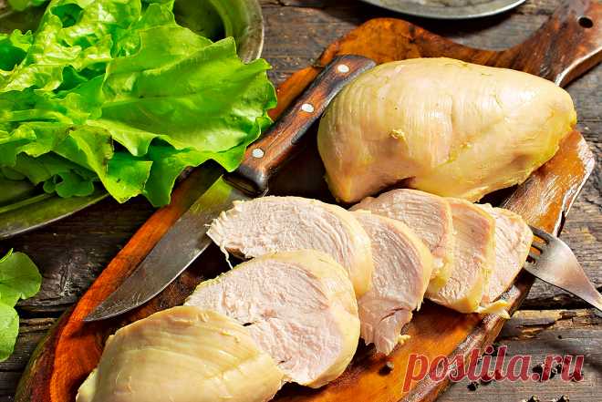 Идеальная отварная куриная грудка — Кулинарные рецепты с фото