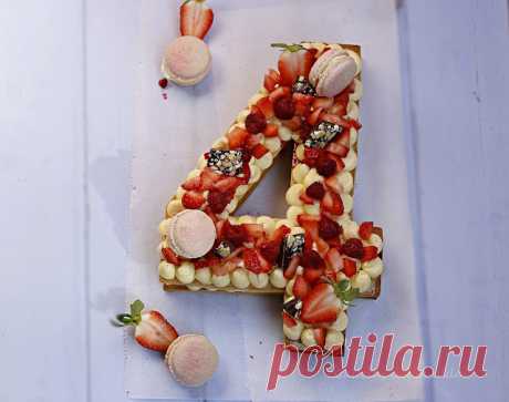 Galletas del mundo: TARTA CUMPLE BLOG ( YA SON 4 AÑOS)