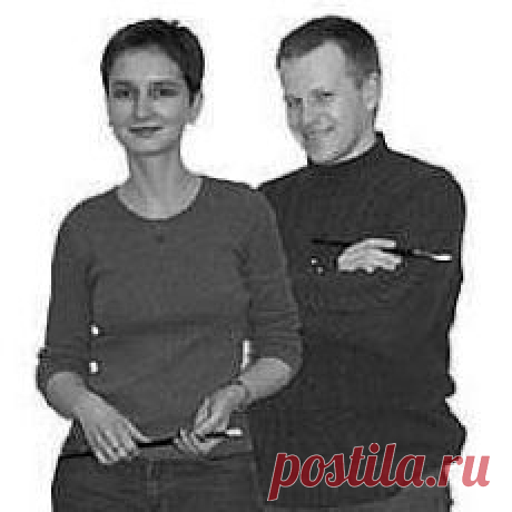 Художники Михаил и Инесса Гармаш. Став супругами, эта пара продолжила единение своих душ и слилась в творческом порыве, создавая невероятно трогательные и красивые картины. Моделями для картин, чаще всего бывают их родные. В частности, одинокая девушка - их дочь.

Михаил Гармаш уроженец Луганска, создавший свой первый рисунок в трехлетнем возрасте. Спустя три года уже рисовал в детском творческом центре. (Остальное не влезло в 500 буков.)