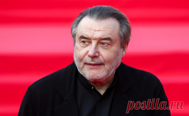 Алексей Учитель призвал вновь выдвигать российские фильмы на «Оскар». Алексей Учитель, покинувший российский оскаровский комитет после отказа Национальной киноакадемии выдвинуть фильм на «Оскар», не исключил, что может вернуться в организацию