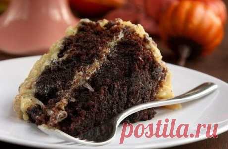 Немецкий шоколадный торт
Ингредиенты:
Для торта:
1,5 стакана муки
3/4 стакана какао-порошка
1 чайная ложка соды
1/2 чайной ложки соли
1 стакан сахара
1 стакан коричневого сахара
1/4 стакана растительного масла
2 яйца
1,5 чайных ложки ванили
1 стакан кипятка
Для крема:
400 г сгущеного молока с сахаром
6 желтков, слегка взбить
110 г сливочного масла
2 чайных ложки ванили
2 2/3 стакана кокосовой стружки
2 стакана рубленного миндаля
Приготовление:
Нагрейте духовку до 175 градусов. 2 формы (23 см)