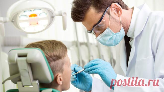 Сестра мальчика, умершего в кабинете стоматолога, поделилась подробностями трагедии. Сестра мальчика, скончавшегося на приеме у стоматолога, рассказала, что медсестра пыталась остановить врача, который дал ребенку слишком много анестезии. Об этом она заявила порталу Sibnovosti. По словам девушки, пятилетний Антон жил в ...