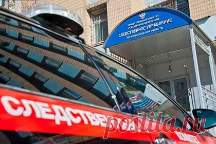 Россиянину дали 14 лет колонии за изнасилование 14-летней в Волгограде. Волгоградский суд дал 14 лет колонии 36-летнему россиянину за изнасилование 14-летней школьницы. Преступление произошло летом 2021 года — на 14-летнюю девушку, которая шла домой, напал неизвестный мужчина. Он затащил школьницу в заросли камыша, где изнасиловал, после чего скрылся.