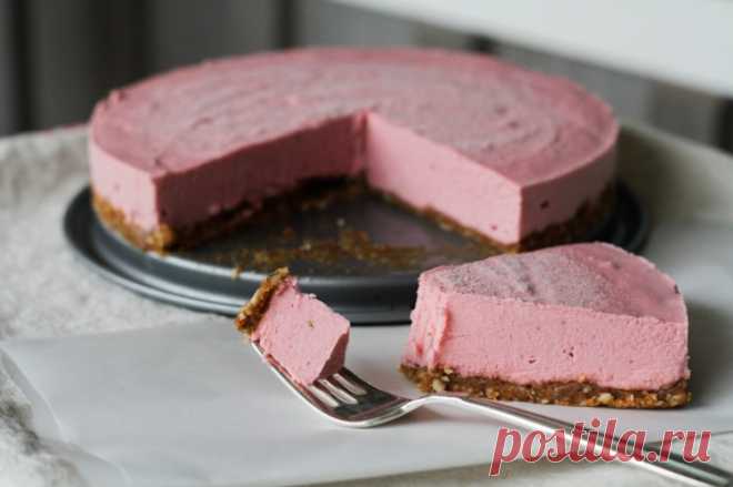 Клубничный чизкейк / Простые рецепты