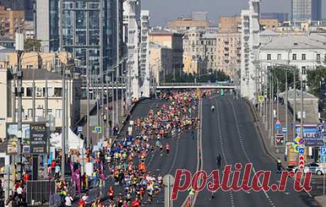 Иностранные бегуны из 21 государства примут участие в Московском марафоне. Как рассказал журналистам директор марафона Дмитрий Тарасов, в столицу приехали спортсмены примерно из 700 российских городов