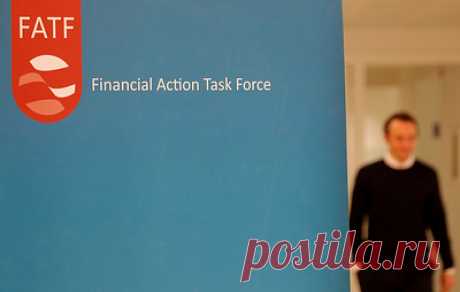 FATF не стала вносить Россию в штрафные списки. Группа разработки финансовых мер борьбы с отмыванием денег при этом сохранила приостановку членства Москвы на фоне продолжающегося конфликта на Украине