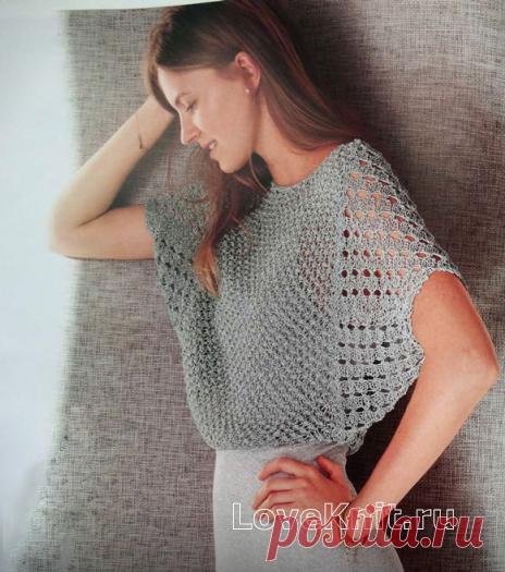 Короткий топ с рукавом летучая мышь.