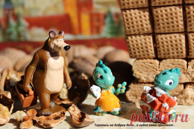 Мишка символ России. Все его могут травить , злить , разбудить среди зимы . Растолкать , когда идёт олимпиада. Одно забыли - вытащить мишку из берлоги можно , вот загнать обратно ни кому не удалось.