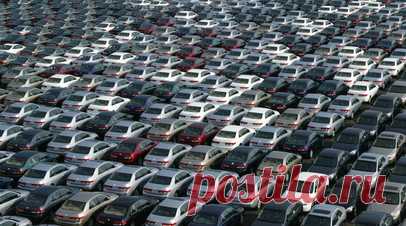 Минпромторг: продажи новых авто в России снизились на 26%. За период с января по июль 2025 года продажи новых автомобилей в России снизились в годовом выражении на 26% — до 742,1 тыс. единиц, сообщил Минпромторг. Читать далее