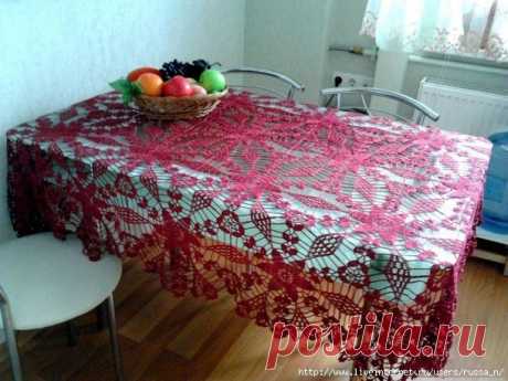 Скатерть из мотивов крючком