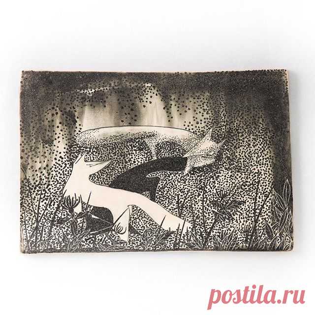 【キタキツネの陶画／Red fox Porcelain picture 🦊】
----------------------------------------
SIZE: 16×24cm
----------------------------------------
#陶工房微笑
作家 佐藤勝芳
Ceramic art workshop Bisho
Potter: Katsuyoshi Sato
▶︎ @bisho.tougei
----------------------------------------
#陶芸 #陶芸家 #陶芸品 #陶芸作家 #作家もの #陶磁器 #陶画 #器 #うつわ #ceramic #ceramics #ceramicart #pottery #北海道 #札幌 #清田区 #sapporo #hokkaido #japan #hokkaidolikers #instagramjapan #instapottery #陶画 #キタキツネ #きつね #北キツネ #fox #redfox
-------------...