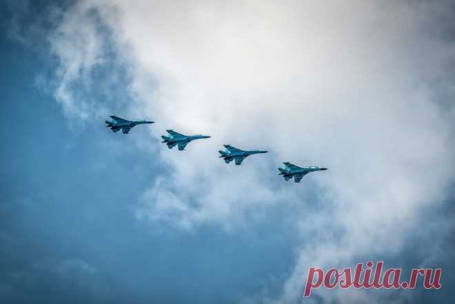 Загадки про военных с ответами. Интересные загадки про военных и военные специальности. Подборка загадок про военнослужащих. Для детей и взрослых. О военной службе