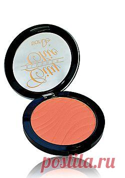 Румяна City Chic TianDe — Эффект «мягкого фокуса» Румяна с эффектом «мягкого фокуса» (soft-focus-effect). Это название заимствовано из программы «Фотошоп»: применяя специальные фильтры, фотограф создает идеальное изображение, скрывая отдельные дефекты лица и придавая композиции глубину. Румяна City Chic тоже способны творить чудеса, но уже в искусстве визажа. Их можно использовать и в качестве бронзатора, и как средство для коррекции овала лица. Они структурируют лицо, акцентируя его рельеф,