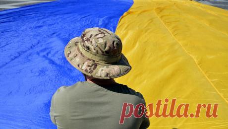 Жители сел на западе Украины отказались сносить памятники советским воинам. Жители сел Загорье-Кукольницкое и Кинашев в Ивано-Франковской области Украины во время собрания выступили против демонтажа памятников советским воинам. Об этом сообщил директор Ивано-Франковского областного музея освободительной борьбы ...