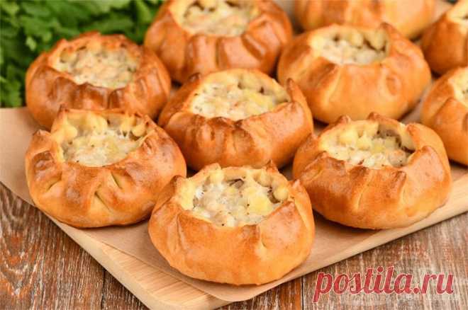 В обычное пельменное тесто добавляю разрыхлитель и пеку быстрые вкусные пирожки | Совет Да Еда | Пульс Mail.ru