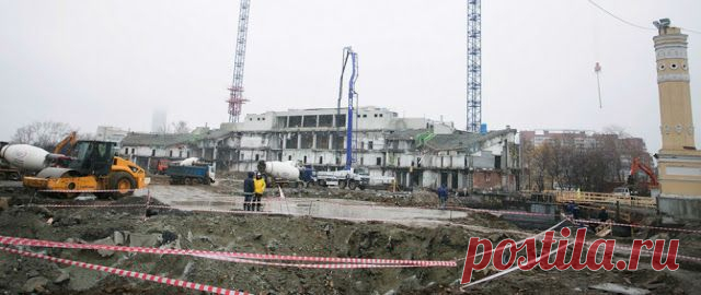 Центральный стадион: закладка фундамента