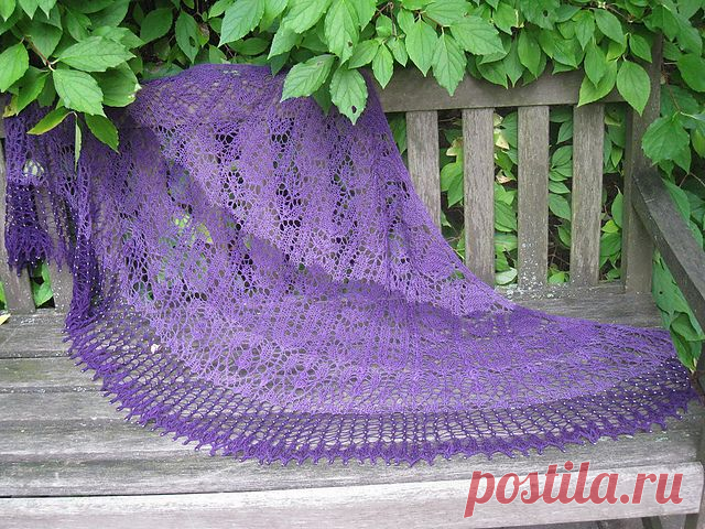 Ravelry: "Vicia" shawl pattern by Tatiana Chystiakova