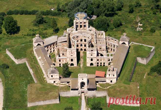 10 самых красивых замков Польши