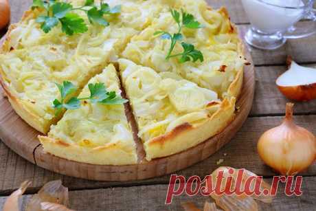 Луковый пирог с сыром