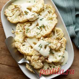 👌 Запеченная цветная капуста с сырным соусом, рецепты с фото С нашим сегодняшним рецептом приготовления запеченной цветной капусты вам гарантирован вкуснейший ужин, на организацию которого уйдет не больше часа.
 
Запеченная цветная капуста...