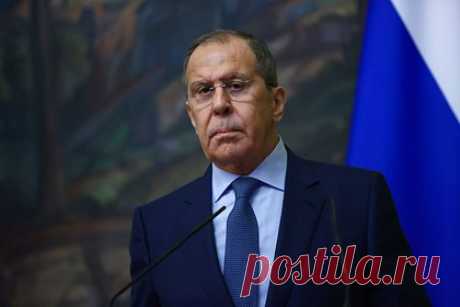 Лавров высказался о дальнейшей работе на посту главы МИД России. Глава МИД Сергей Лавров заявил, что будет служить своей стране столько, сколько она в нем нуждается. «Я на самом деле не понимаю, почему вы задаете этот вопрос. Я служу моей стране столько, сколько я моей стране нужен», — ответил глава МИД на вопрос о том, сколько, по его мнению, он будет оставаться в этой должности.