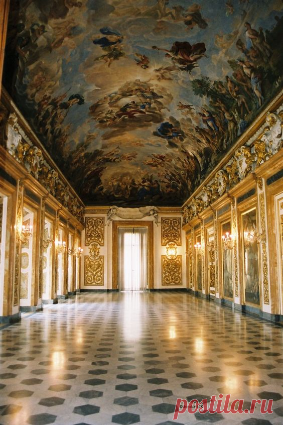 Пользователь Igor Mamantov сохранил этот пин на доску «Florence»
Palazzo Medici - Florence, Italy