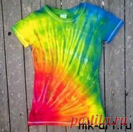 Tie-Dye – это такой метод окрашивания вещей или ткани