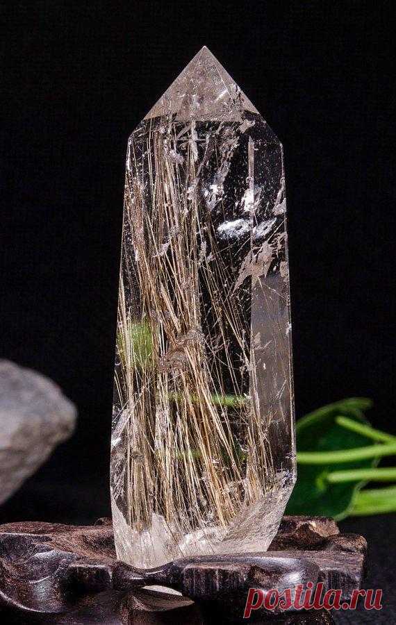 Rare Clear Golden Rutilated Crystal Quartz Point Rainbow Included/Gol - WOWQUARTZ