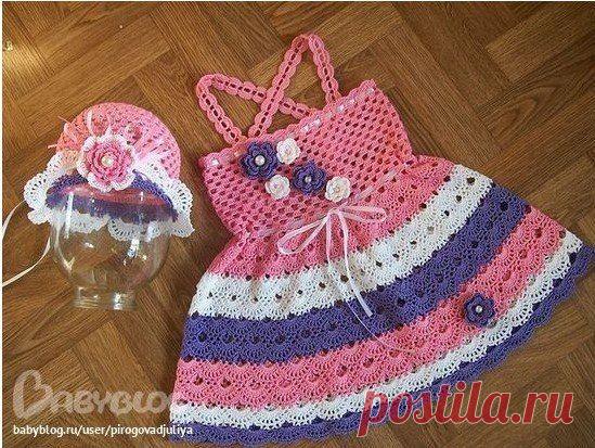 Сарафан и шляпка