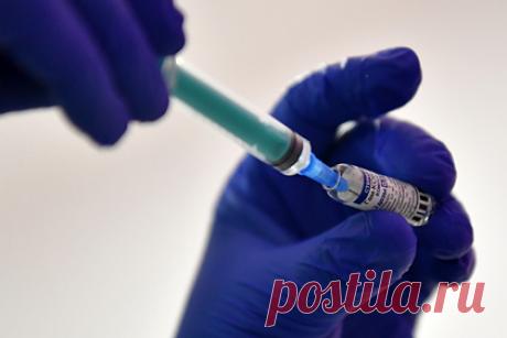 В ВОЗ назвали ограничения по количеству прививок от COVID-19. Председатель Стратегической консультативной группы экспертов по иммунизации Алехандро Кравиото назвал ограничения по количеству прививок от COVID-19, заявив, что повторное введение бустерной вакцины от COVID-19 рекомендуется только для людей, имеющих повышенные риски осложнений.