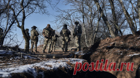 Mundo: ВСУ проиграют, если Запад не поставит Украине снаряды. Украинский военнослужащий по имени Андрей из 92-й харьковской механизированной бригады считает, что ВСУ проиграют конфликт, если Запад в ближайшее время не передаст Украине боеприпасы. Об этом говорится в публикации испанской газеты Mundo. Читать далее