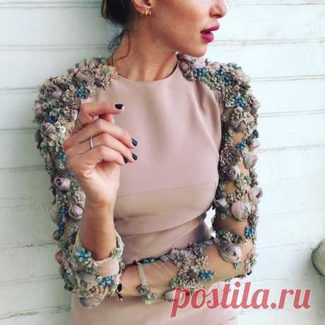 Костюм с нарядными рукавами Модная одежда и дизайн интерьера своими руками