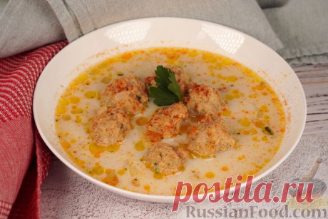 Рецепт: Суп с рыбными клецками и сливками на RussianFood.com