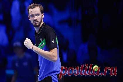 Российские теннисисты сохранили позиции в рейтинге ATP. Россияне сохранили позиции в обновленном рейтинге Ассоциации теннисистов-профессионалов (ATP). Лучшим из представителей страны является Даниил Медведев, занимающий третью строчку. Андрей Рублев находится на пятой строчке. Карен Хачанов находится на 15-й строчке, а Аслан Карацев занимает 35-е место.