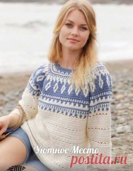 Джемпер крючком Nordic Fling

Размеры: S - M - L - XL - XXL - XXXL 
Вам потребуется: пряжа DROPS COTTON MERINO от Garnstudio 400-450-500-550-600-650 г цвет 01, натуральный; 150-150-150-150-200 г цвет 16, джинс; крючок № 4 мм. 

Плотность вязания: 18 ст.с/н х 9 р. = 10 см х 10 см. 

Схема узора: см. схемы A.1-A.7. 

Примечания: 
Джемпер вяжется поворотными рядами, но каждый ряд соединяется с предыдущим: полотно вяжется с лицевой и с изнаночной стороны и соединяется соед. ст...