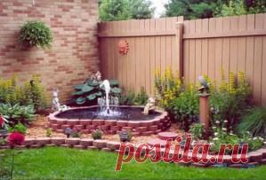 Самодельный бордюр для небольшого цветника на даче