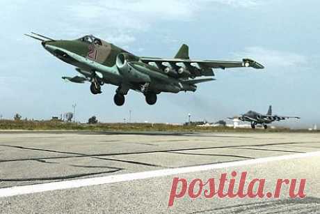 Российские летчики продолжают &quot;вырывать клыки и когти&quot; у боевиков ИГ в Сирии / Воины и Армии / Независимая газета