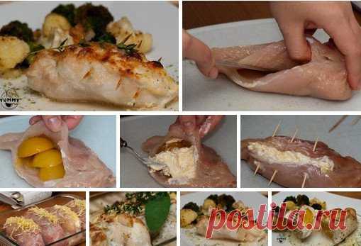 ФАРШИРОВАННЫЕ КУРИНЫЕ ГРУДКИ

Ингредиенты:
- 4 куриных грудки
- 240 г консервированных абрикосов (можно персиков не принципиально)
- 100-150 г твердого сыра (у меня гауда средней выдержки)
- 2 зубчика чеснока
- 2-3 ст.л. сметаны
- соль, специи по вкусу
- тертый пармезан (факультативно)

Приготовление:
1. Вырезать ножом сбоку куриного филе карманчик и наполнить абрикосами. Снаружи натереть солью.
2. Я кладу около трех половинок абрикосов на одно филе.
3. На мелкой терке нат...