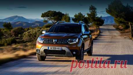Кроссовер Dacia Duster получил литровый турбомотор Компания объявила, что новая вариация Дастера будет выпускаться в комплектациях Access и Essentiel. Заявлены также цены во Франции: 12 490 евро (896 407