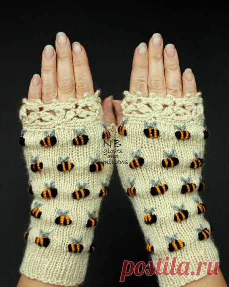 Ivory Hand Knitted Fingerless Gloves With Bees Embroidery