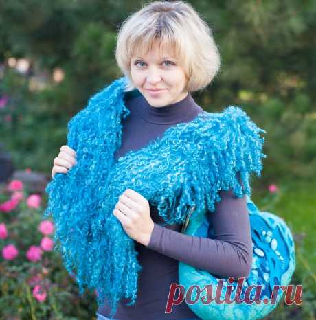 Купить Горжетка &quot;Кудряшка в бирюзе&quot; мастера Сидык Арина - Magic Wool
